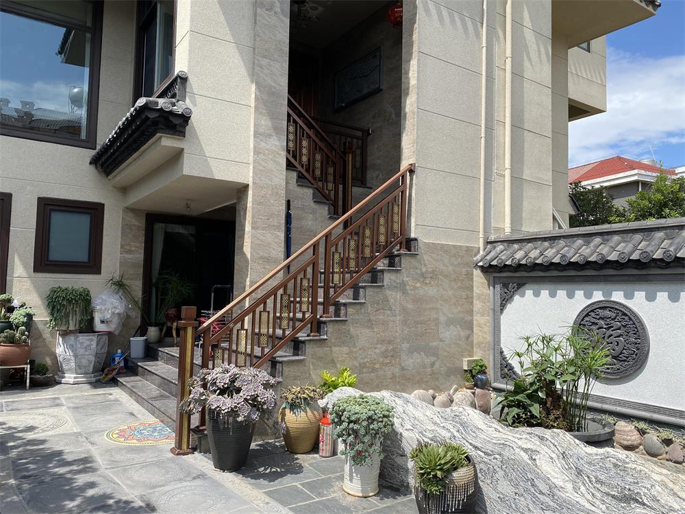 泓冠热博登录楼梯